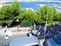 Vieste, Pizzomunno, Gargano - Splendida citt&agrave; sul Gargano, con numerosi alberghi, residence, hotel, villaggi, pensioni, agenzie e agriturismo a disposizione del Turismo. 